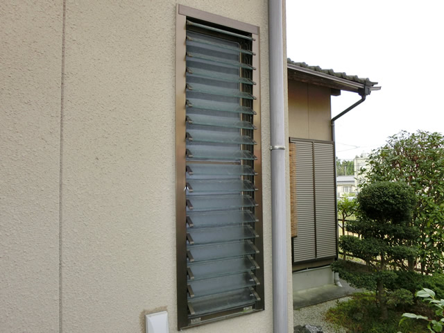 １階窓の防犯対策　アルミ面格子取付工事　名古屋市緑区